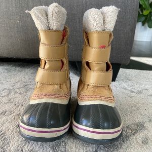 Girls Sorel boots